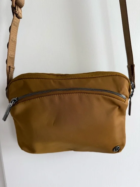 Lululemon City Adventurer Crossbody Bag in Burnt Carmel - Picture 3 of 14